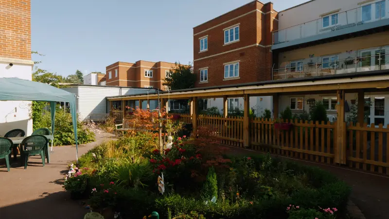 Lynwood Care Centre - Nursing Homes