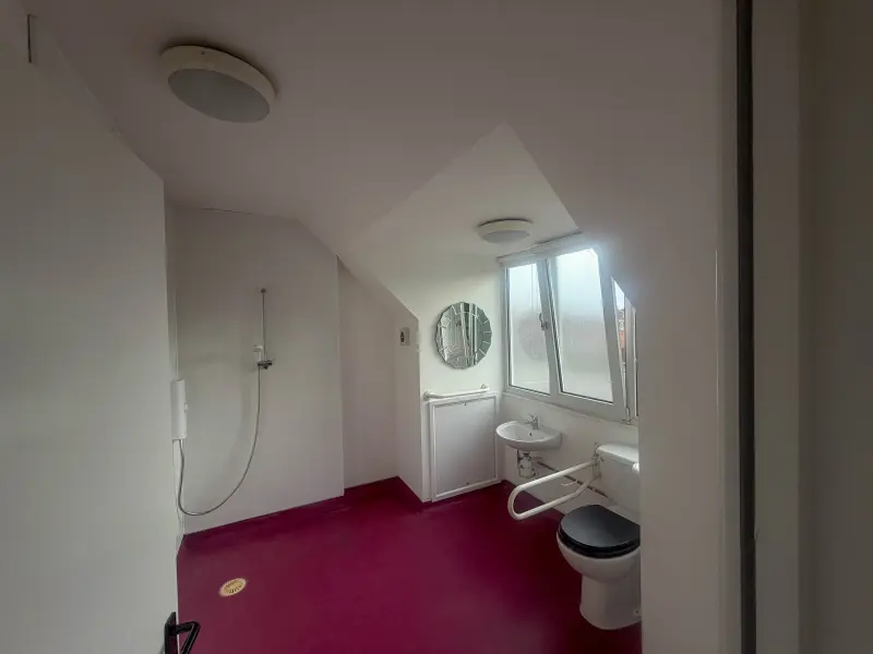 Surbiton - Surrey Support Service - Care Home in Surbiton, England