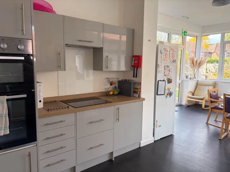 Surbiton - Surrey Support Service - Care Home in Surbiton, England