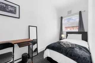 2 Bed home in Manchester - Supported Living image 4